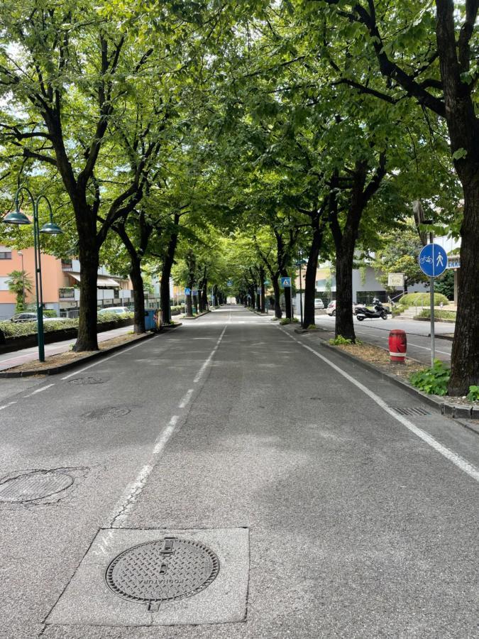 Appartamento Spazioso Con 3 Camere Da Letto Riva del Garda Exterior foto