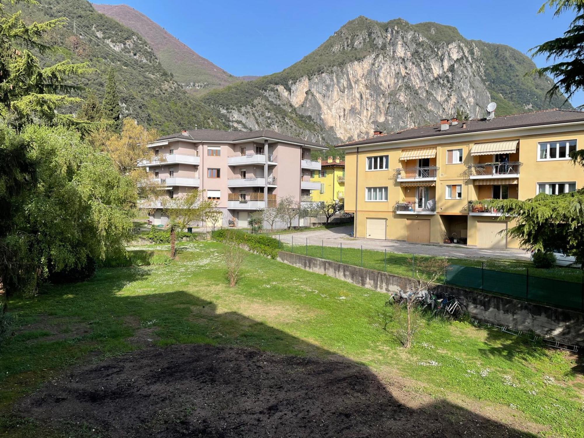 Appartamento Spazioso Con 3 Camere Da Letto Riva del Garda Exterior foto